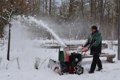 snow blower